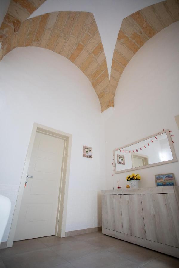 Bed&Dreams In Salento Bilocale Con Vasca Idromassaggio Villa Guagnano Exteriör bild